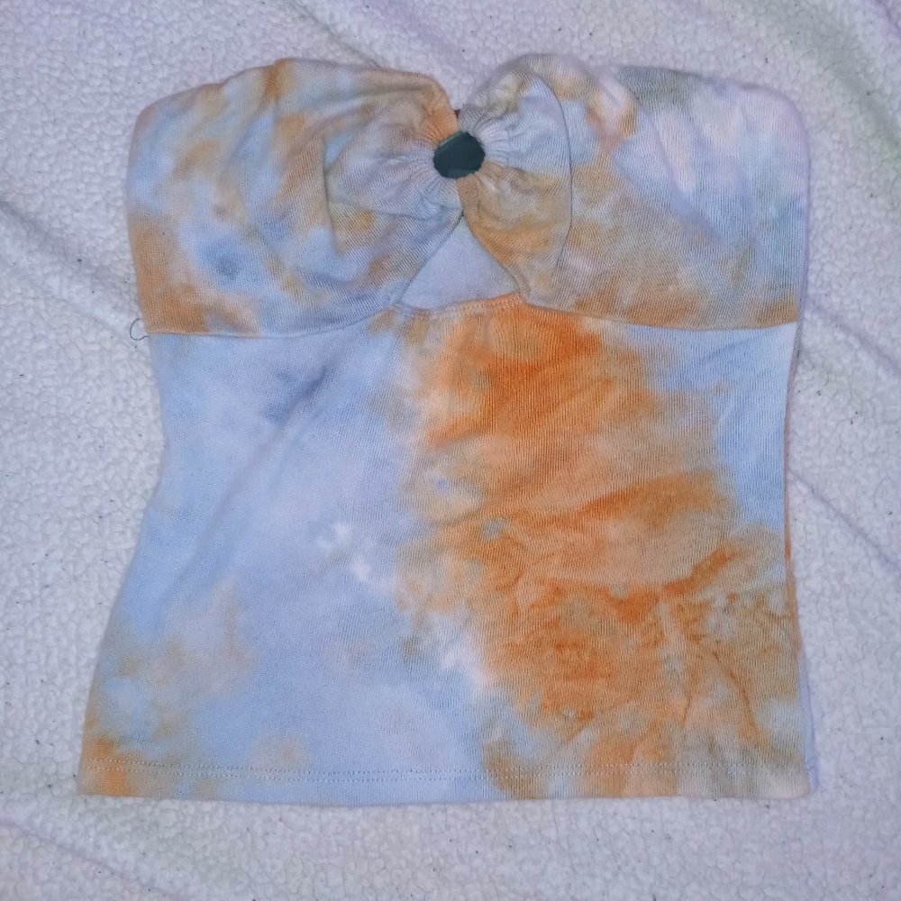 Tie dye strapless top